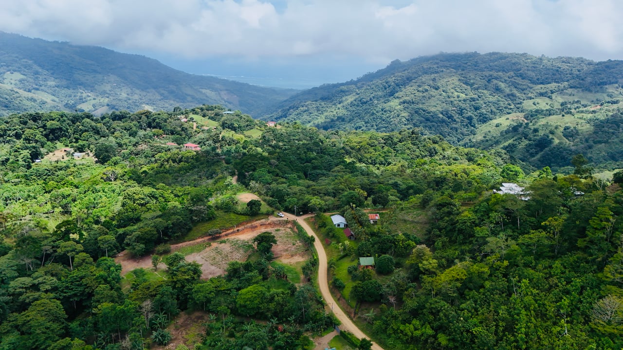 Ocean & Mountain View Lot with Multiple Building Sites-20 Minutes from Uvita
