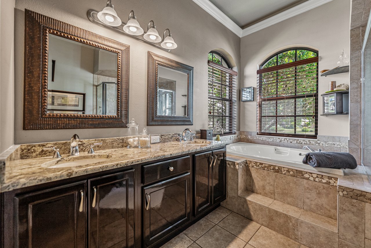 13247 THOROUGHBRED DR