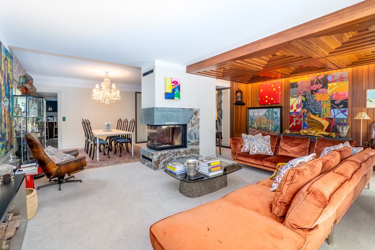 Exceptional Fully Renovated 2+1 Bedroom Apartment in Boavista, Porto