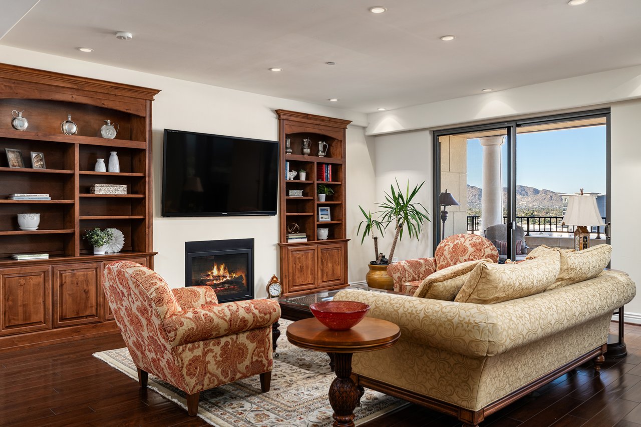 7181 E Camelback Road 1202