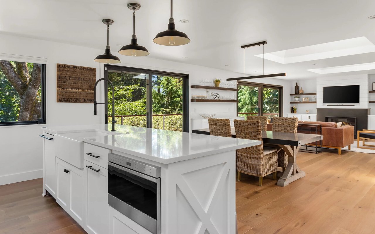 8 Of The Most Unexpected Things US Homeowners Found In Their Properties