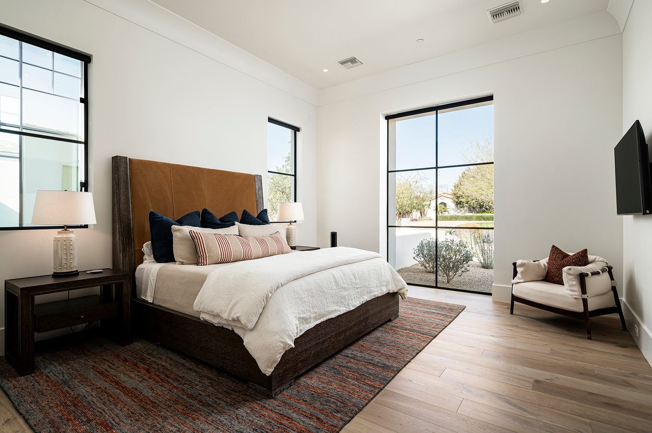 5029 E DESERT PARK Lane