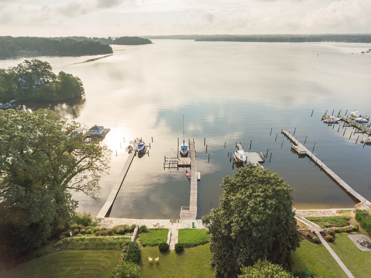 515 Lake Shore Dr