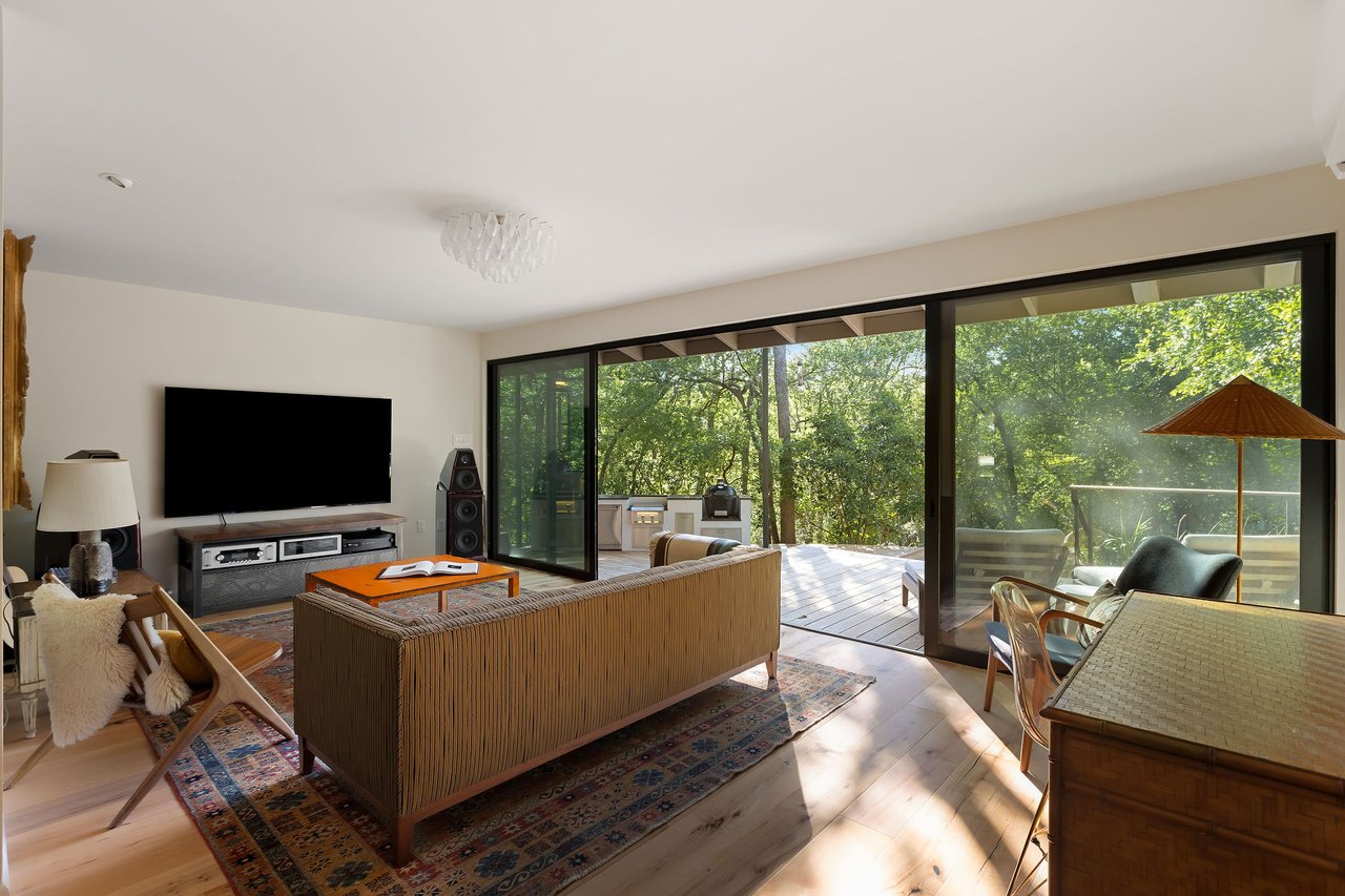 Great Oaks Tree House