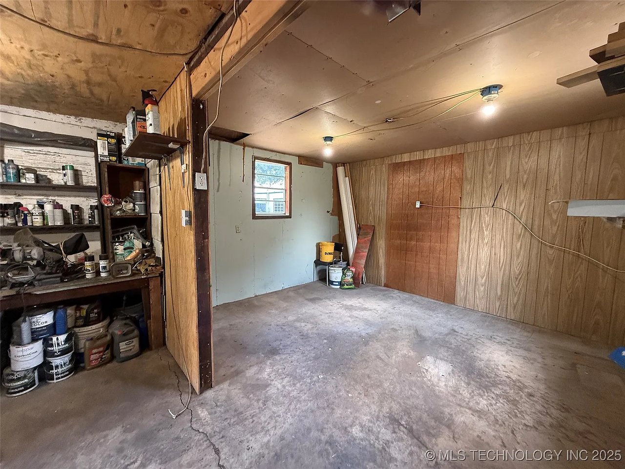 116 SW 5th St