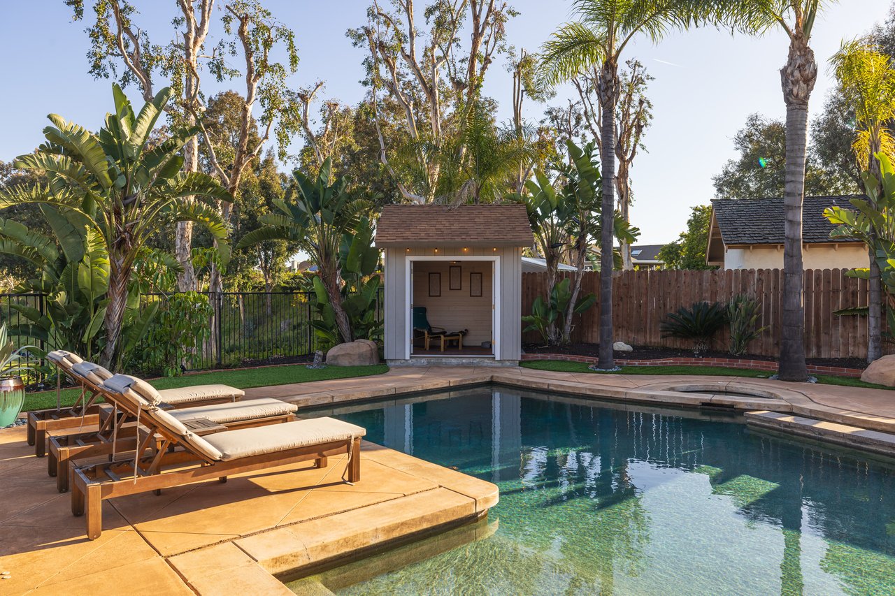 23965 Carrillo Dr