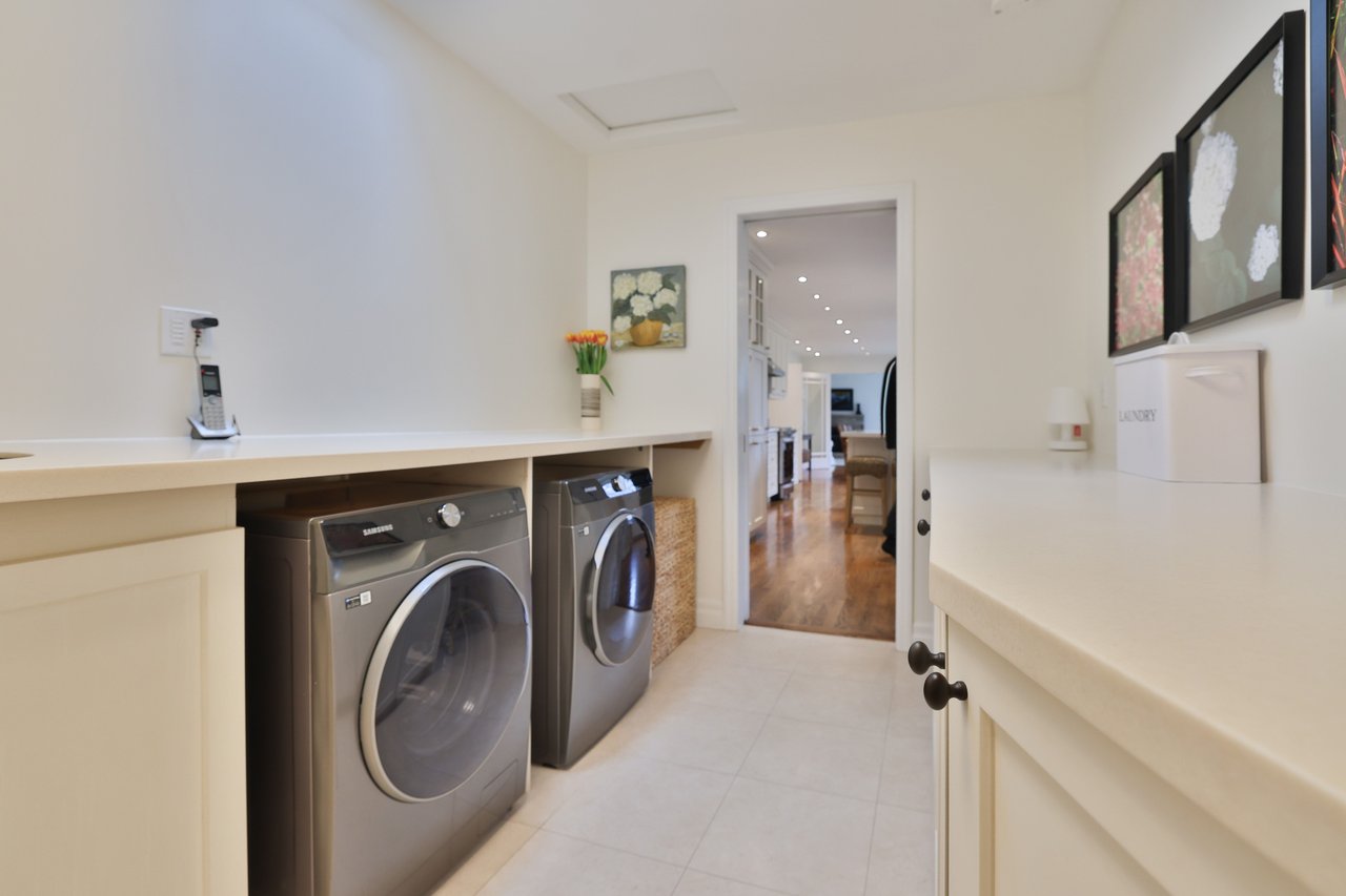 1268 Hillhurst Road, Oakville