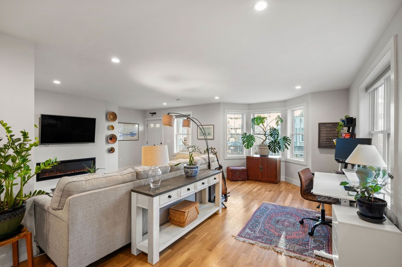 55 Woodlawn Street