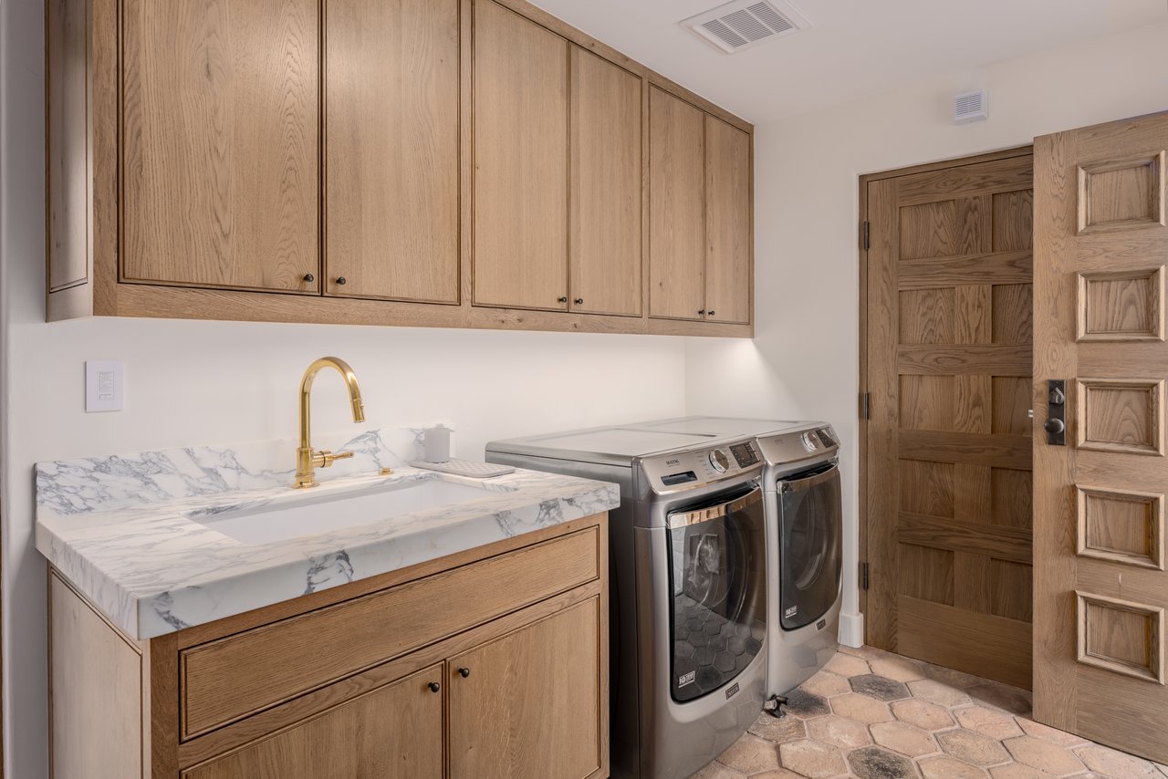 16800 Estrella Drive 