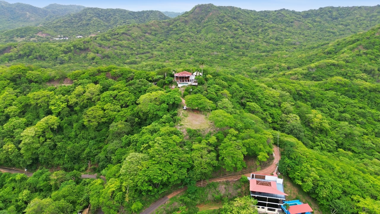 CASA EAGLE'S NEST - PALO VISTA - NEAR HUACAS