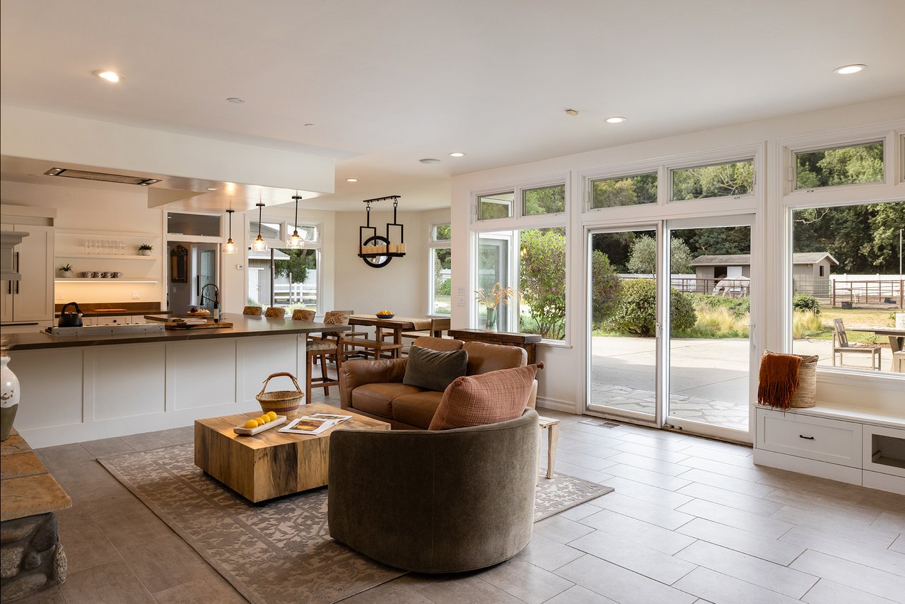 Carmel Valley Country Living