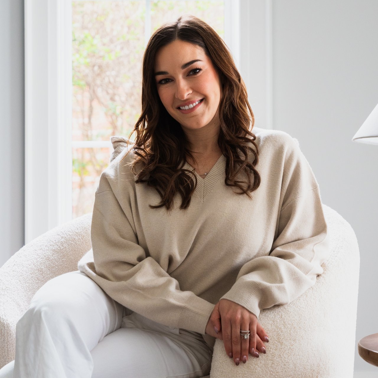 Paige Clifford Toronto ON, Real Estate Agent Headshot