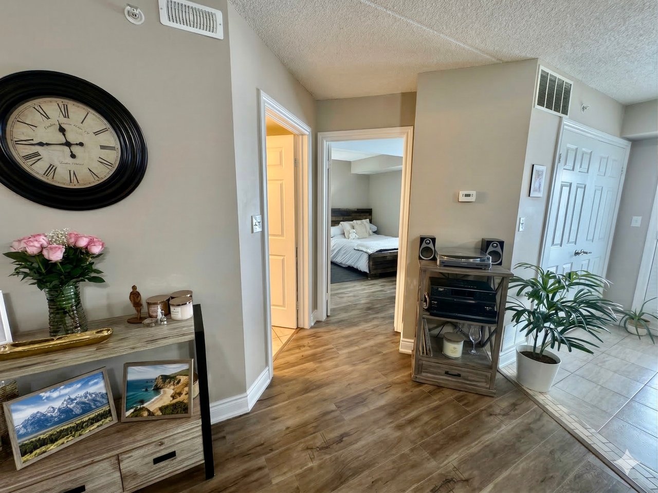 1460 Bishops Gate 302