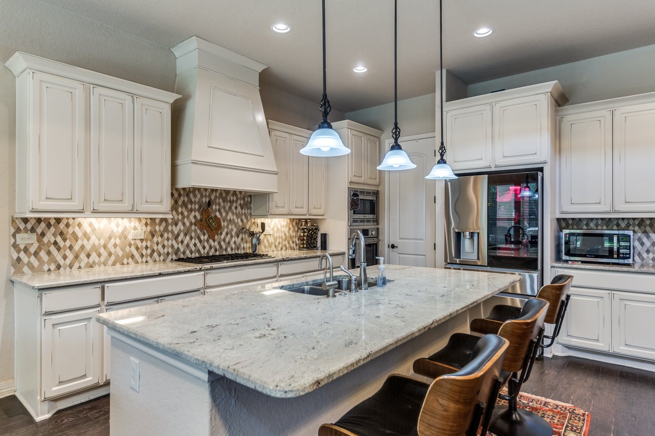 2319 Dunmore Hill