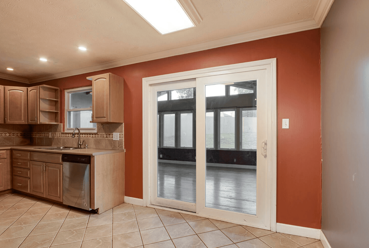 3933 Deerfield Road