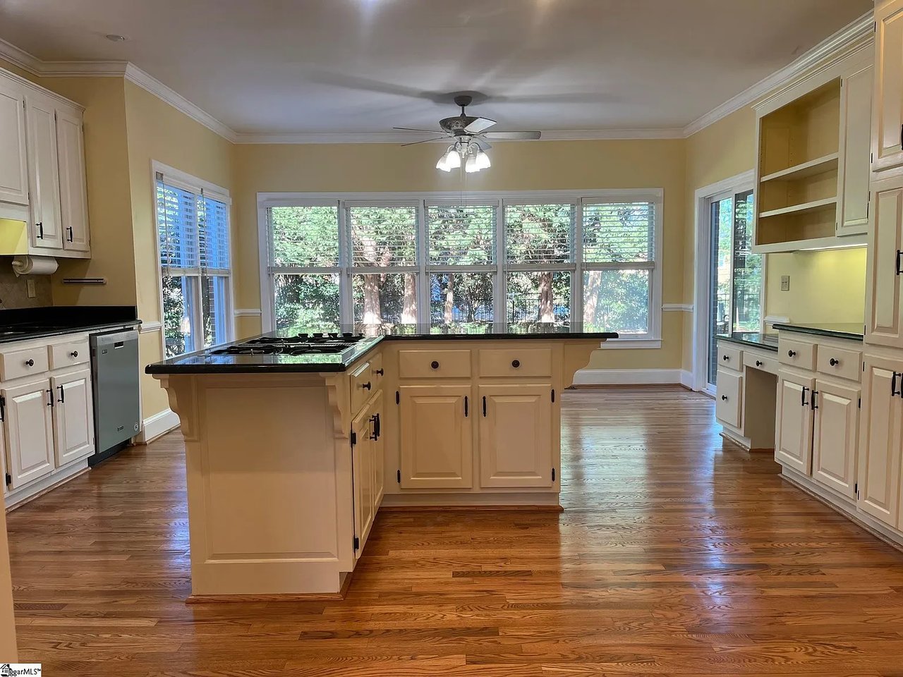 6 Sussex Pl
