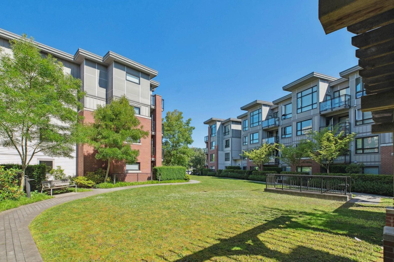 107-7088 14th Ave