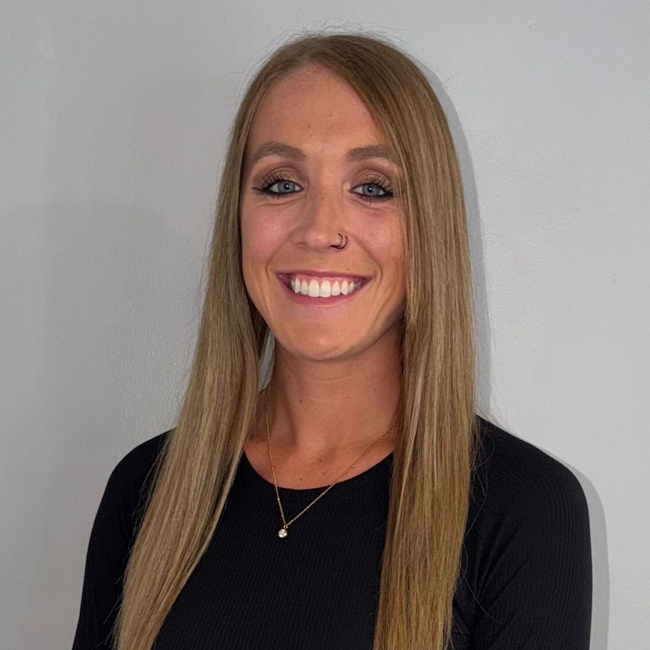 Bailey Youngberg Davenport, IA Real Estate Agent Headshot