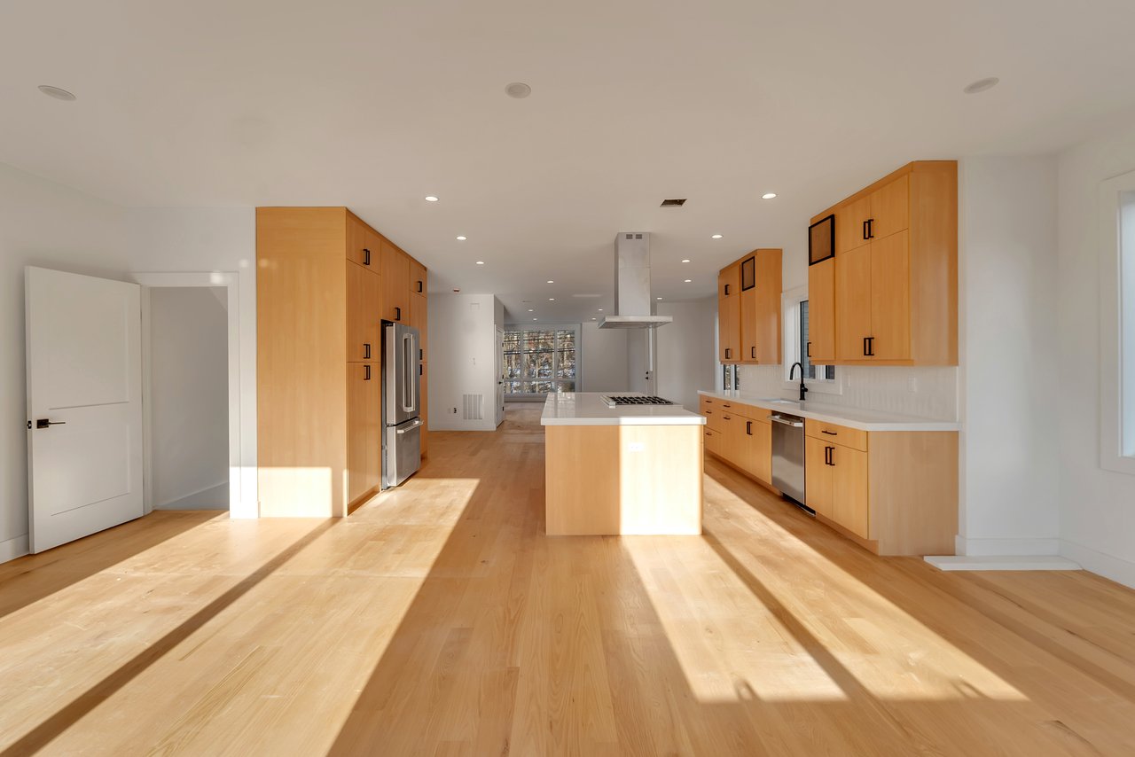 432 Stillwell Avenue B