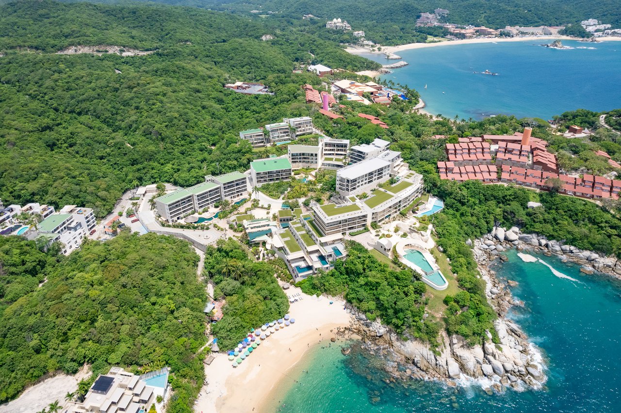 3 Bedroom, Condo, COSMO 8A-1