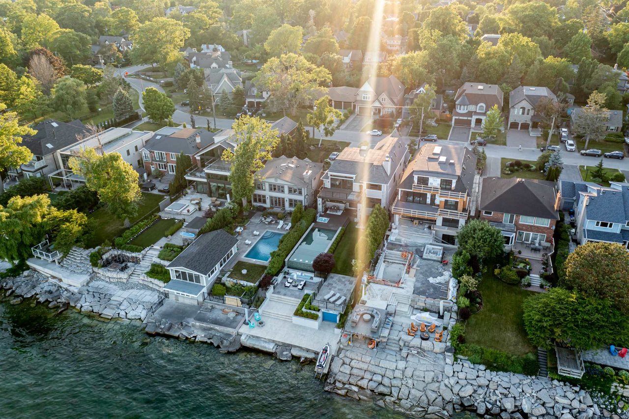 Modern Lakefront Estate in Port Credit