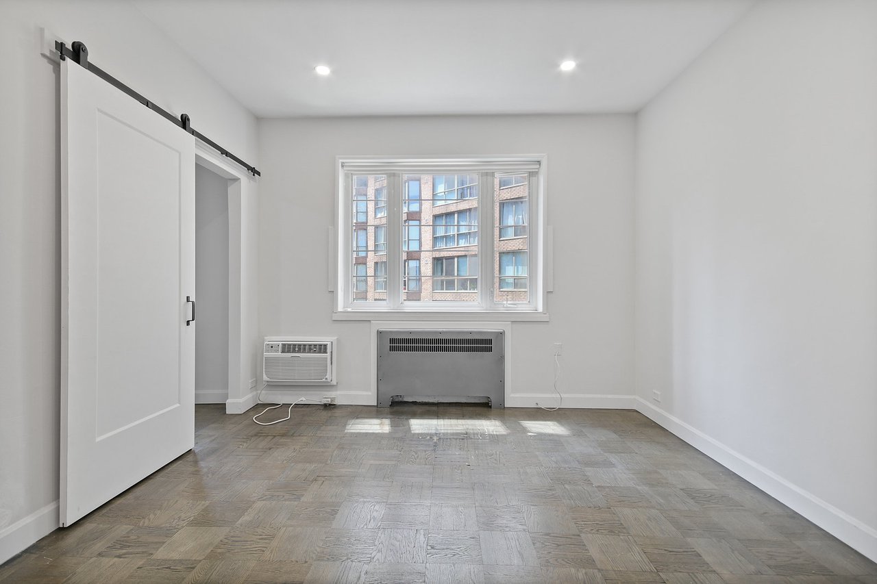  26 St. Joseph Street Unit: 607