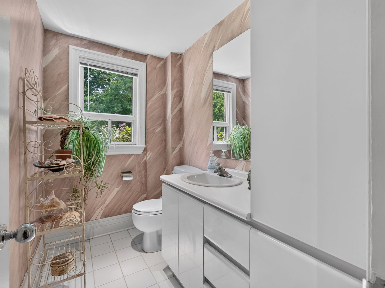 SOLD: Meticulously Maintained Residence