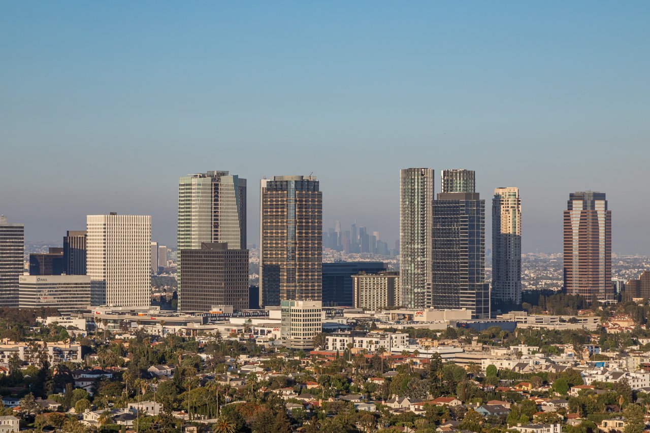 10800 Wilshire Blvd Unit: PH 2202, Wilshire Corridor