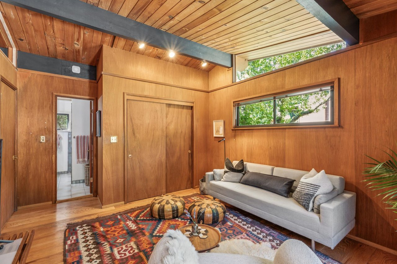 69 Pine Dr