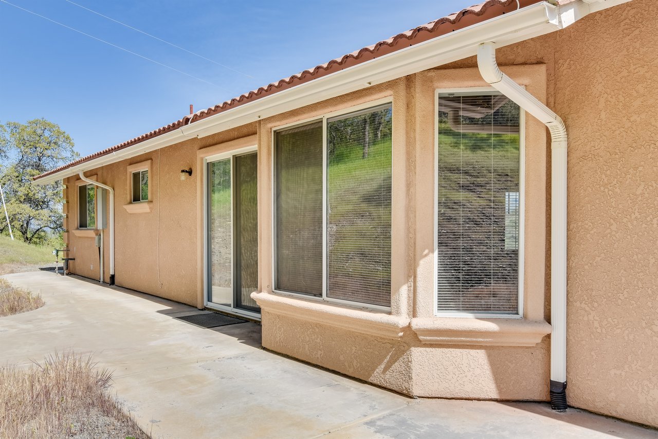 27557 Paradise Valley Lane Clovis California 93619