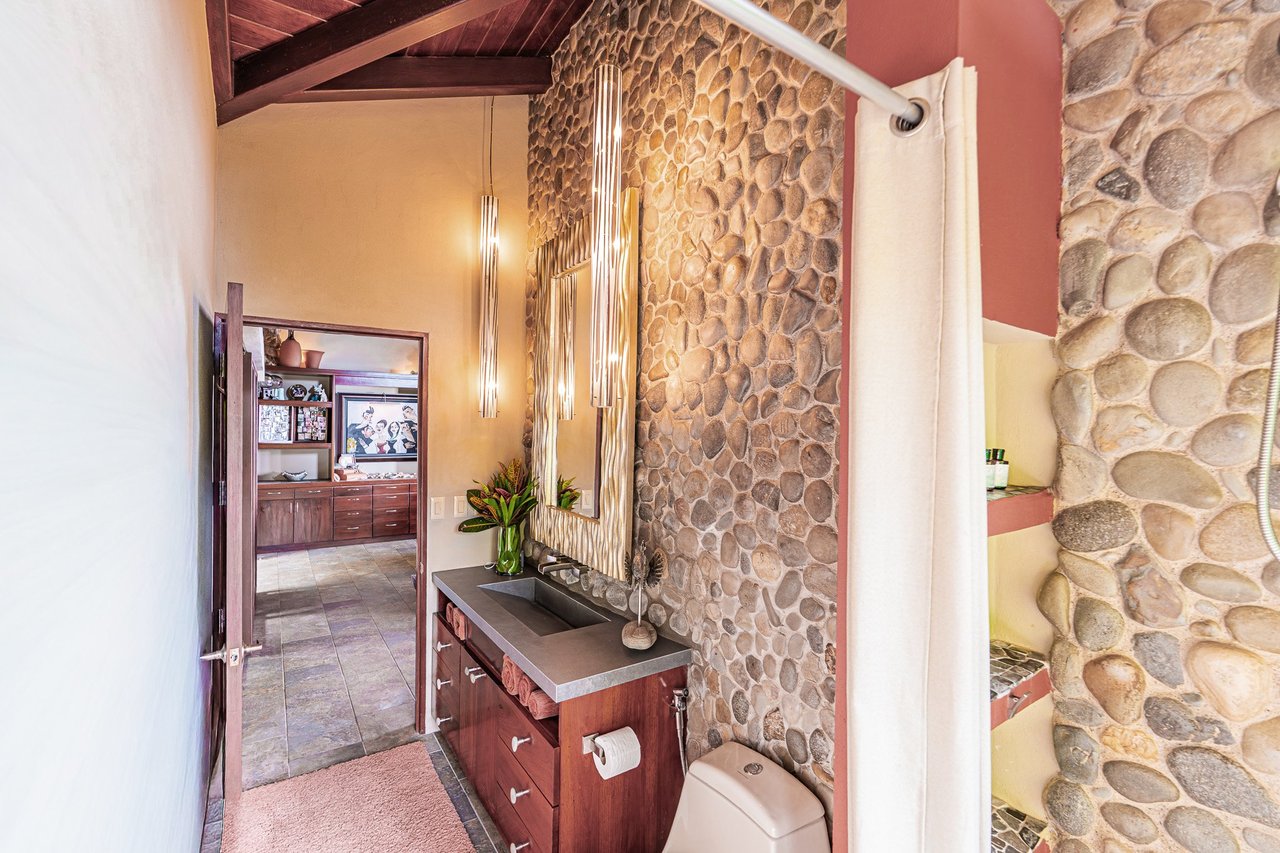 CasaPor Fin,Where the Rainforest Meets the Sea - Oceanview Luxury Estate