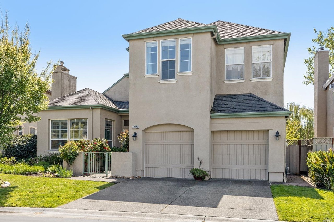 1803 Falcon Ridge Dr