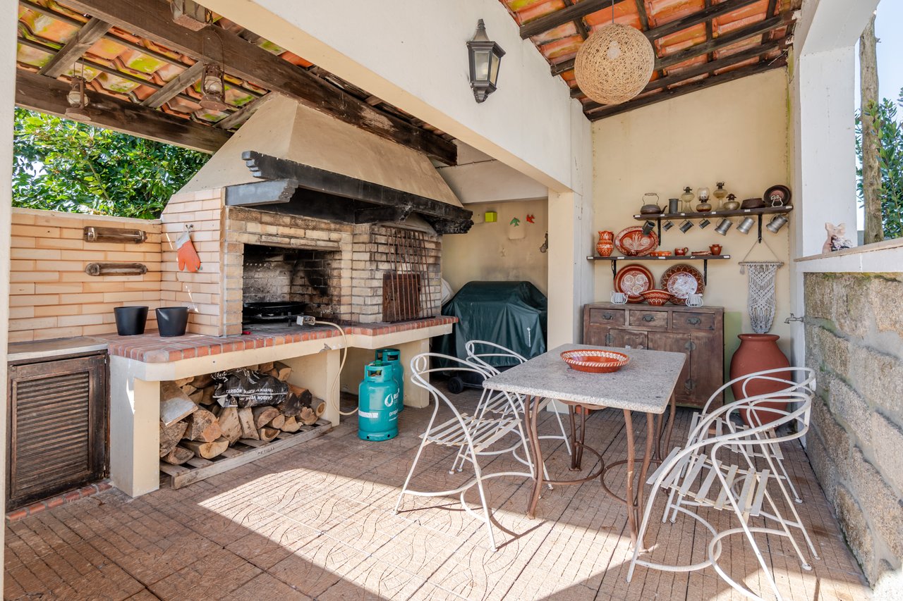 Exceptional Renovated Estate with 4 Residences, Pool & Orchard Near Porto