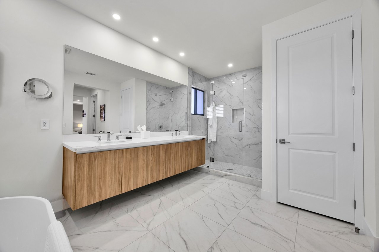 Modern Luxury Living Near Pinecrest