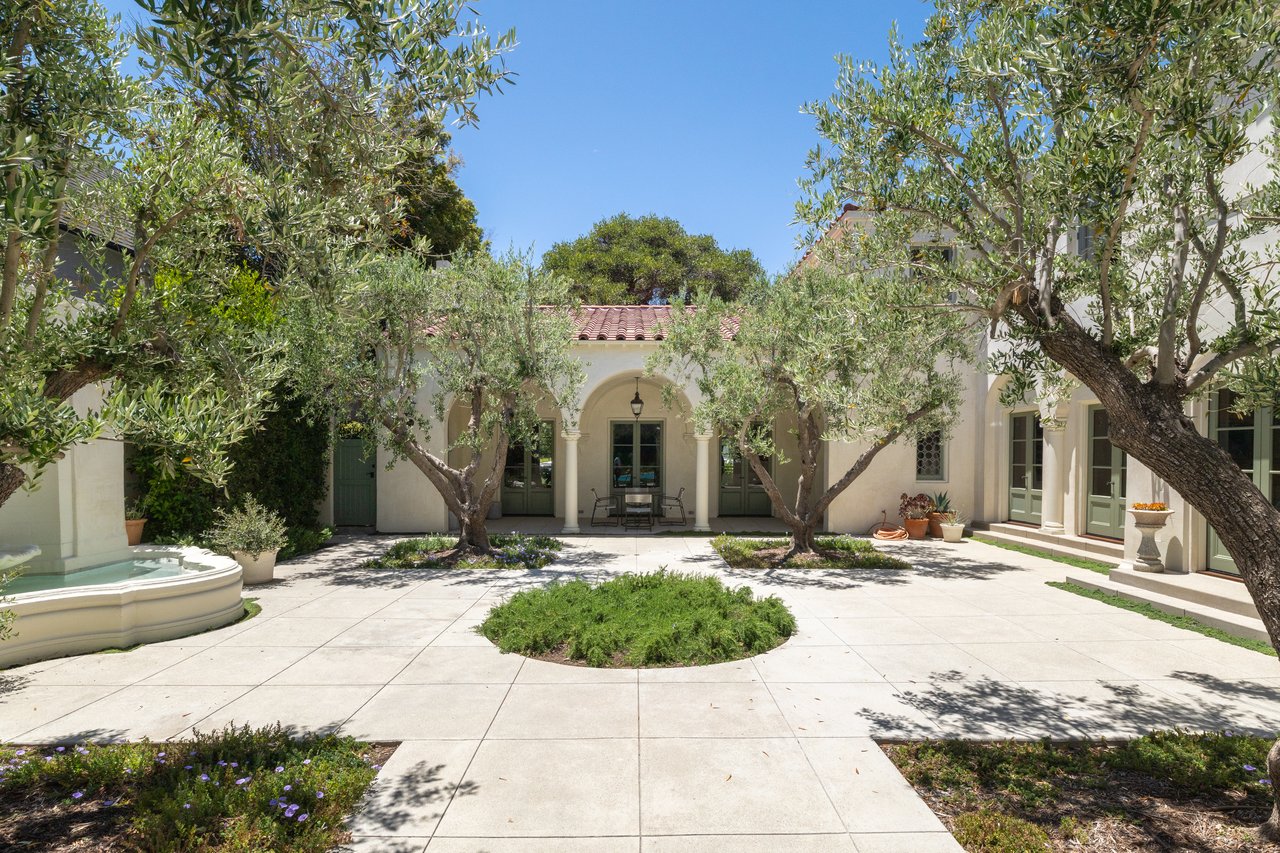 402 S Las Palmas Ave, Hancock Park