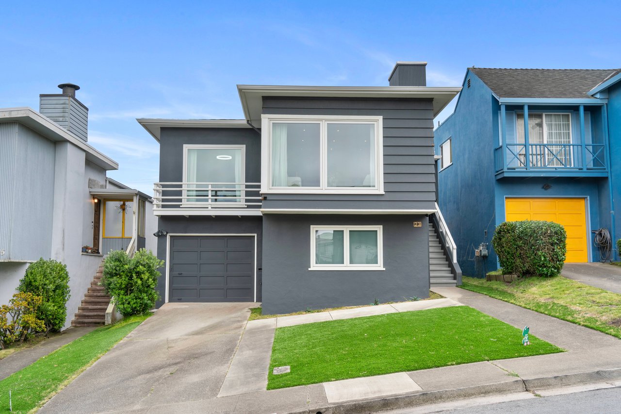 23 Fernwood Ave