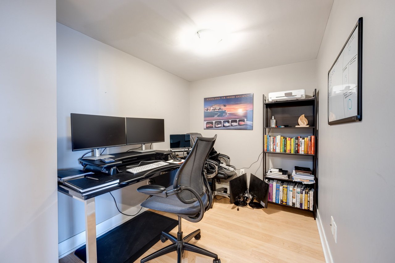 20 Blue Jays Way Unit 1705