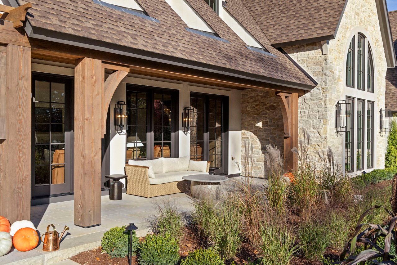 2295 Tamarack Drive, Medina