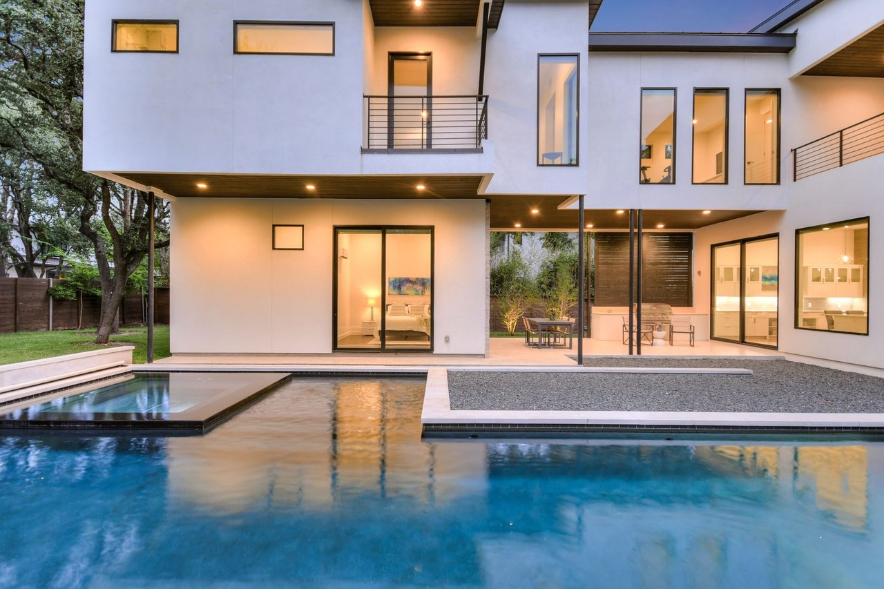 Reveille Modern