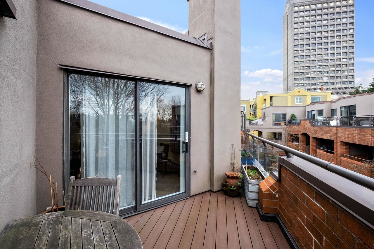 8-766 W 7th Ave