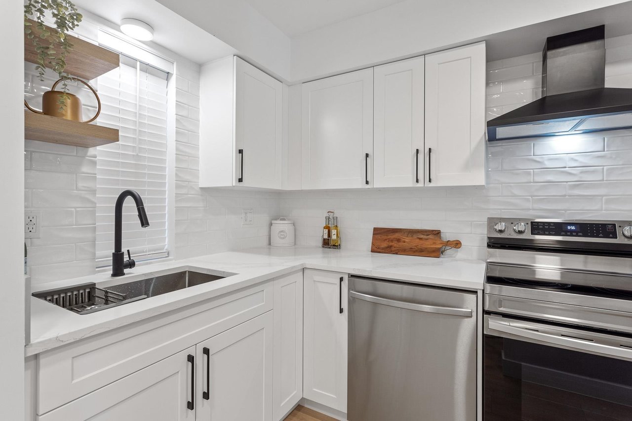 115-1570 Prairie Ave