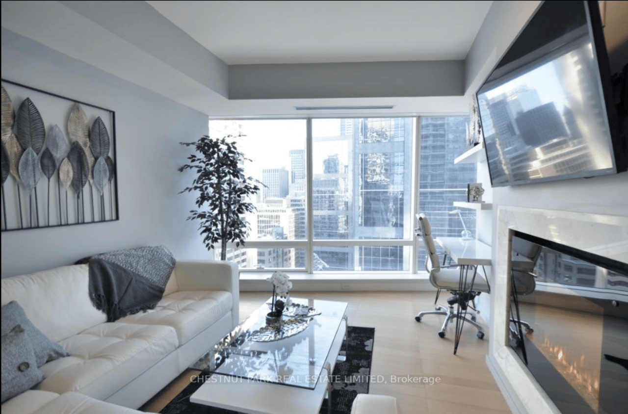 Suite 1804- 180 University Avenue