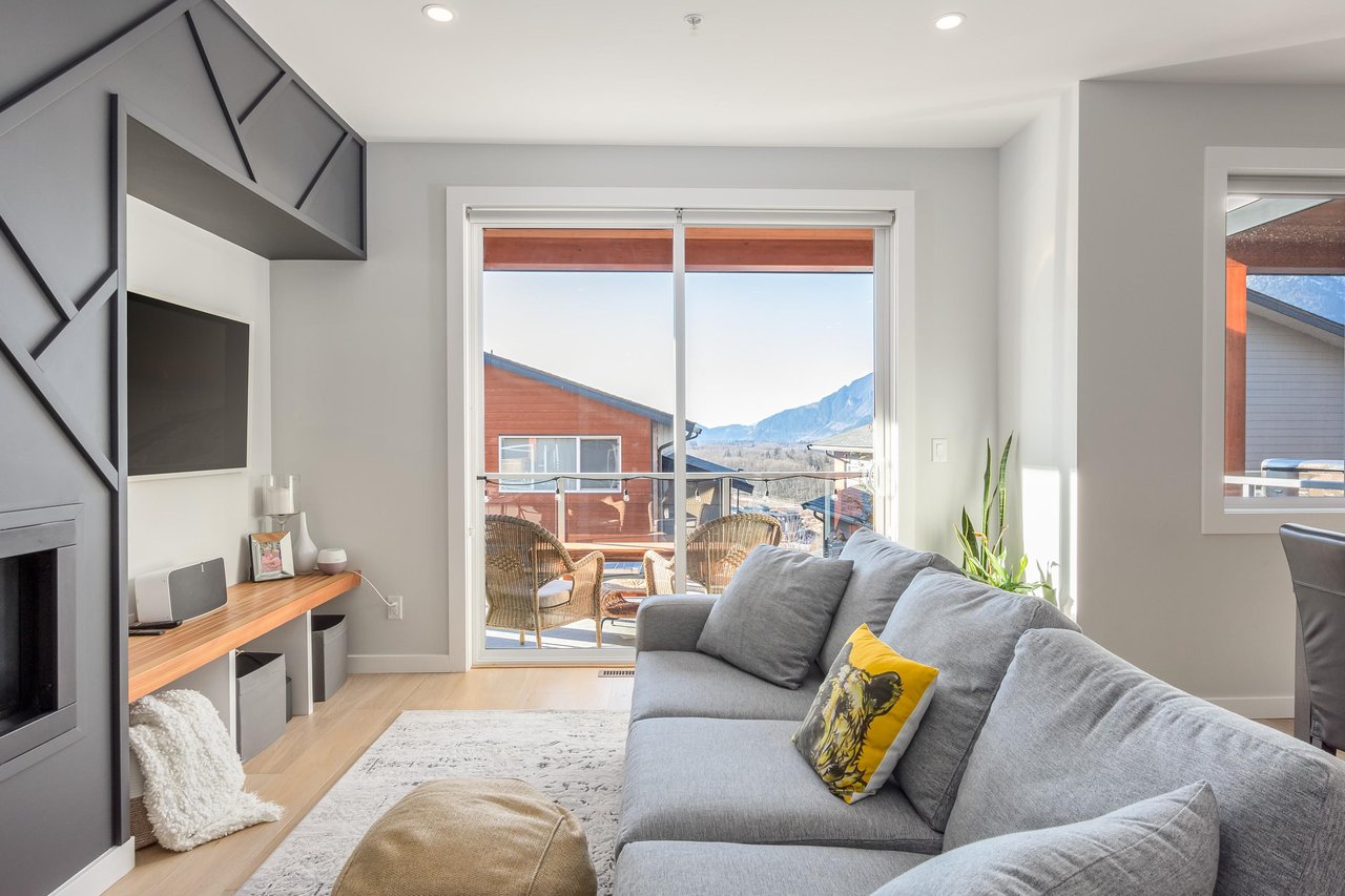 4-41333 Skyridge Pl
