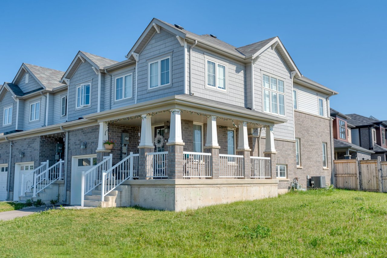 144 Maclachlan Ave