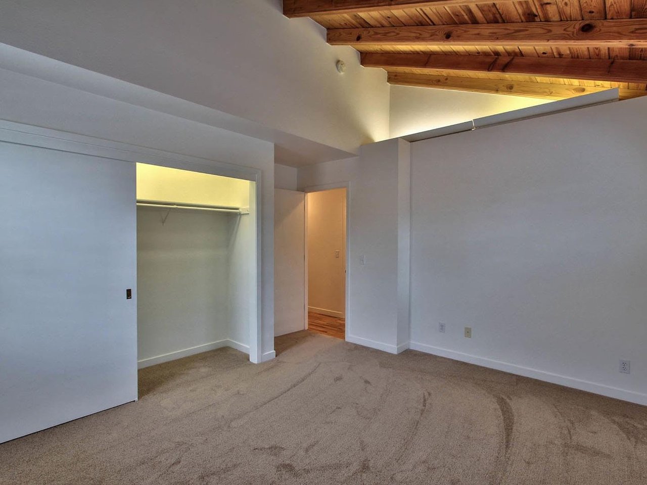 139 Dunecrest Ave