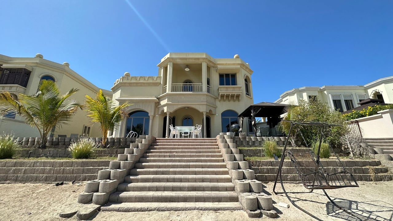 Palm Jumeirah Garden Home  Villa