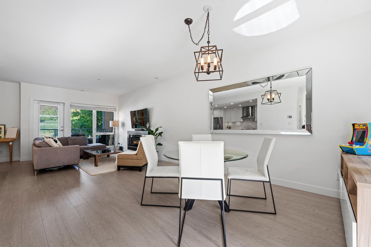16-3595 Salal Drive, North Vancouver