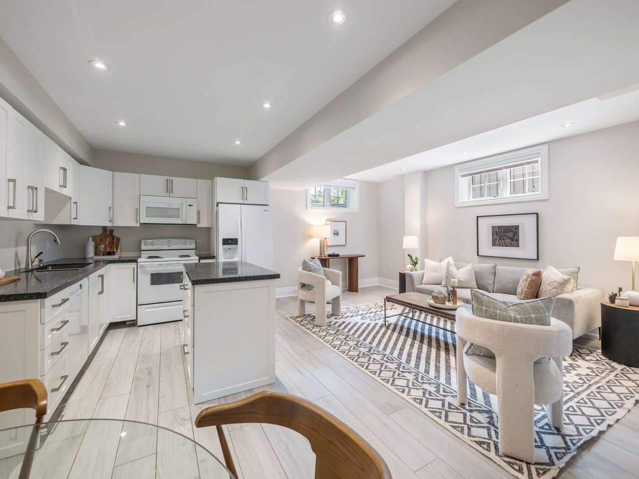 32 Ilfracombe Cres