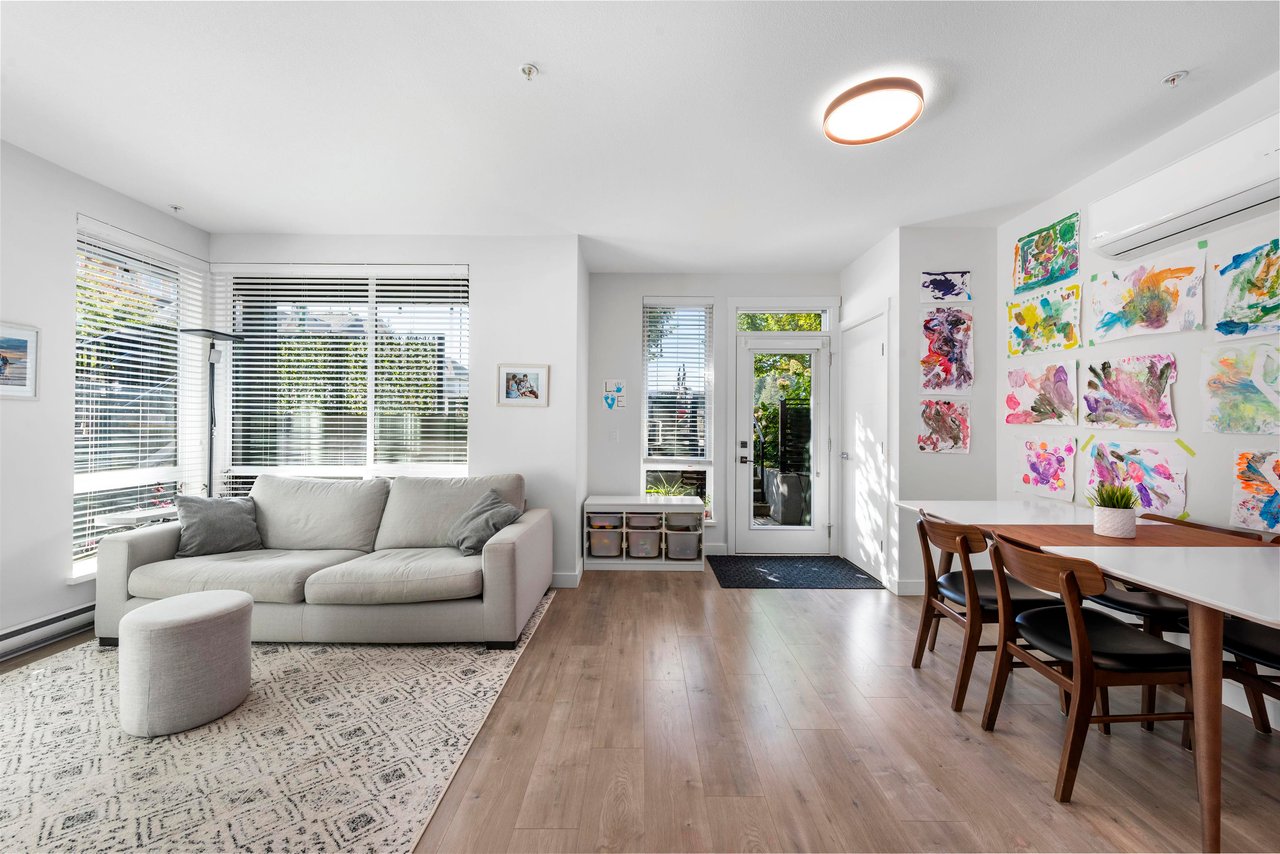 105-707 Como Lake Ave