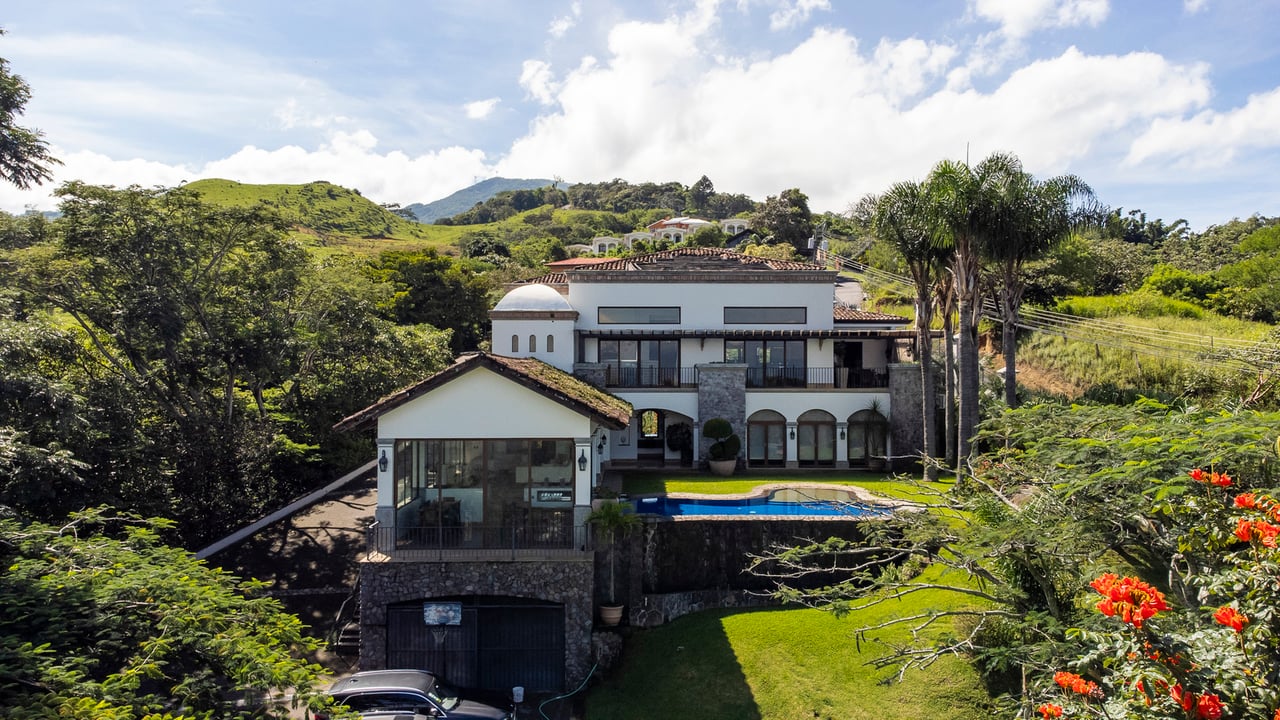 Panoramic View Mountain Estate, Ciudad Colon, San Jose